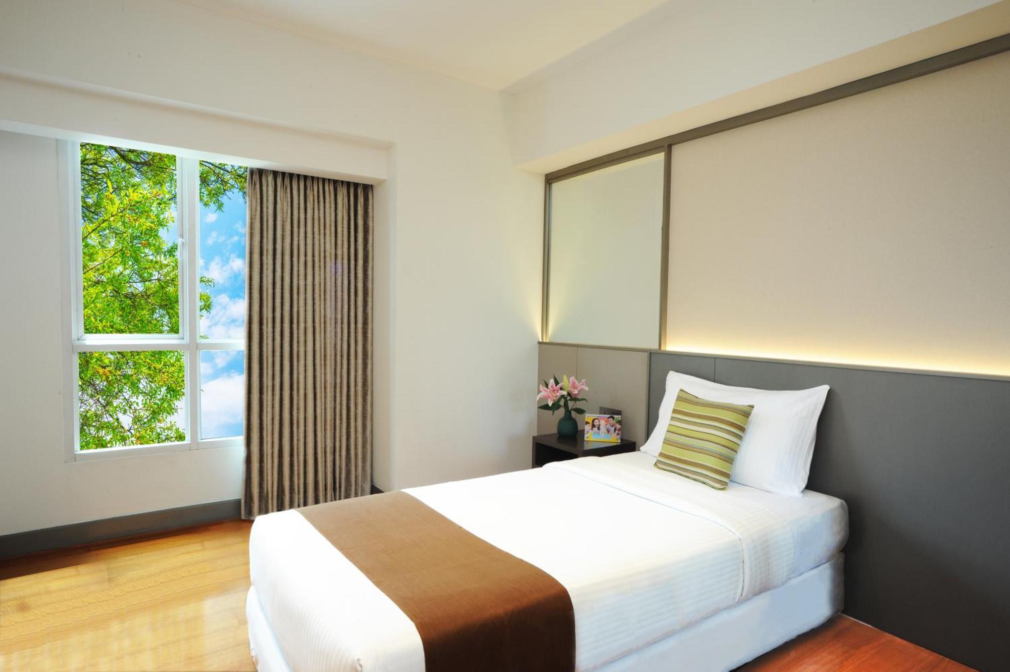 Somerset Berlian Jakarta Exterior photo